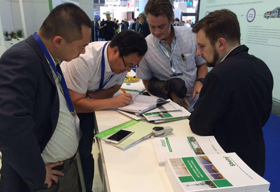 雙登集團(tuán)引領(lǐng)綠色儲(chǔ)能革命，推動(dòng)通信節(jié)能技術(shù)新浪潮